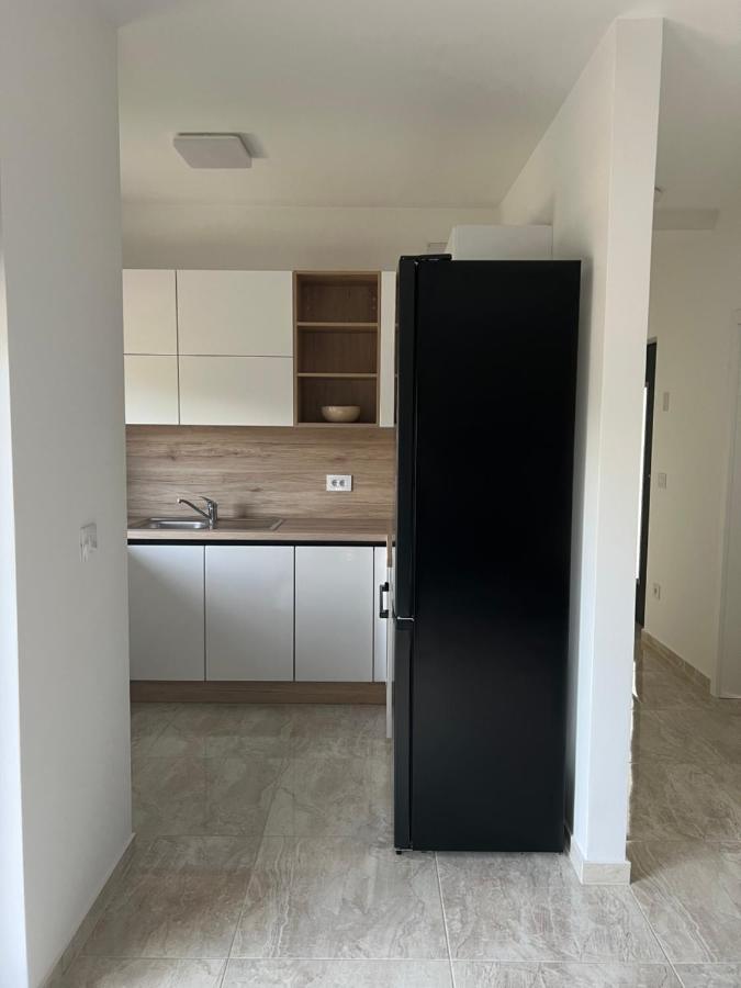 Modern Home Ula Brtonigla Eksteriør bilde